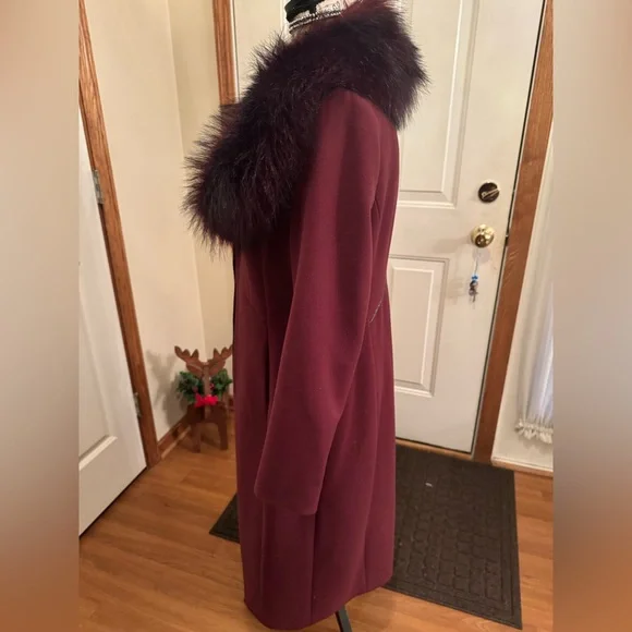 WHBM Elegant Burgundy Coat with Faux Fur REMOVEABLE Collar - Picture 11 of 17